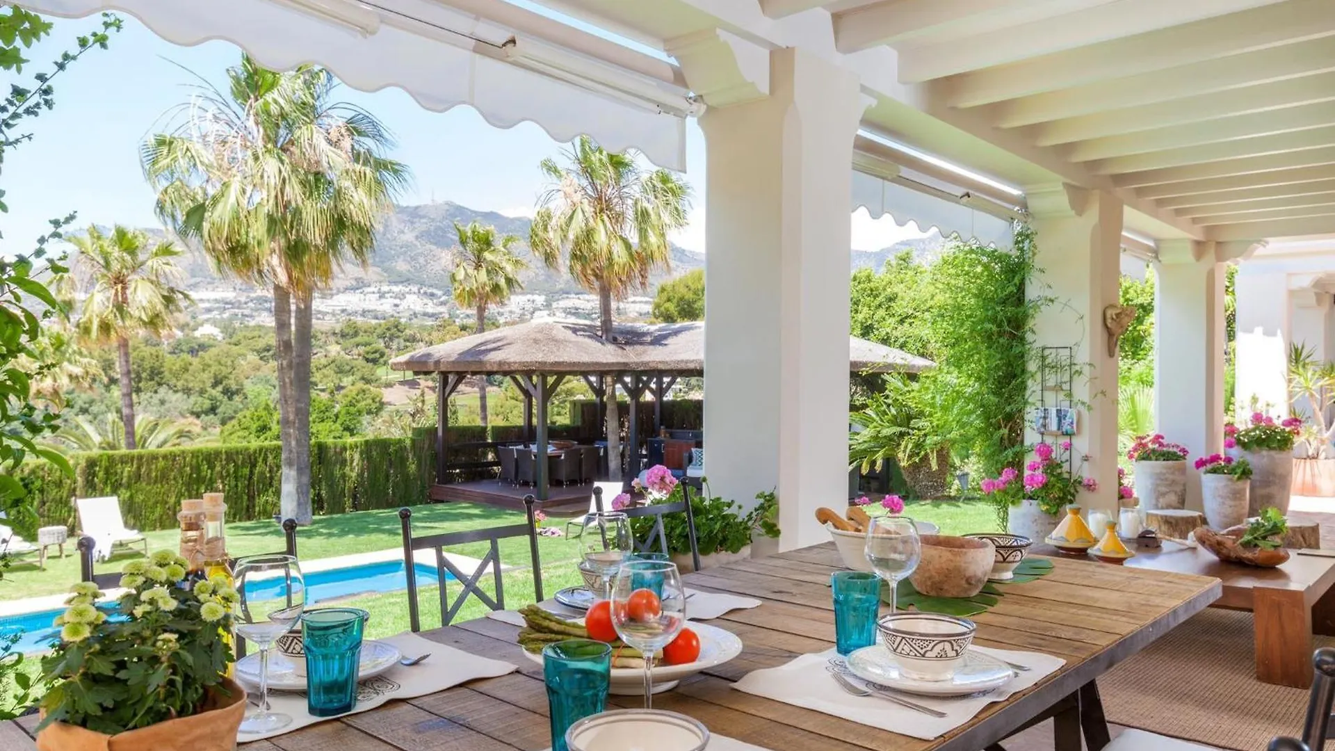 Ocean Views Luxury Villa Next To Beach Benalmadena 0*,  Spain